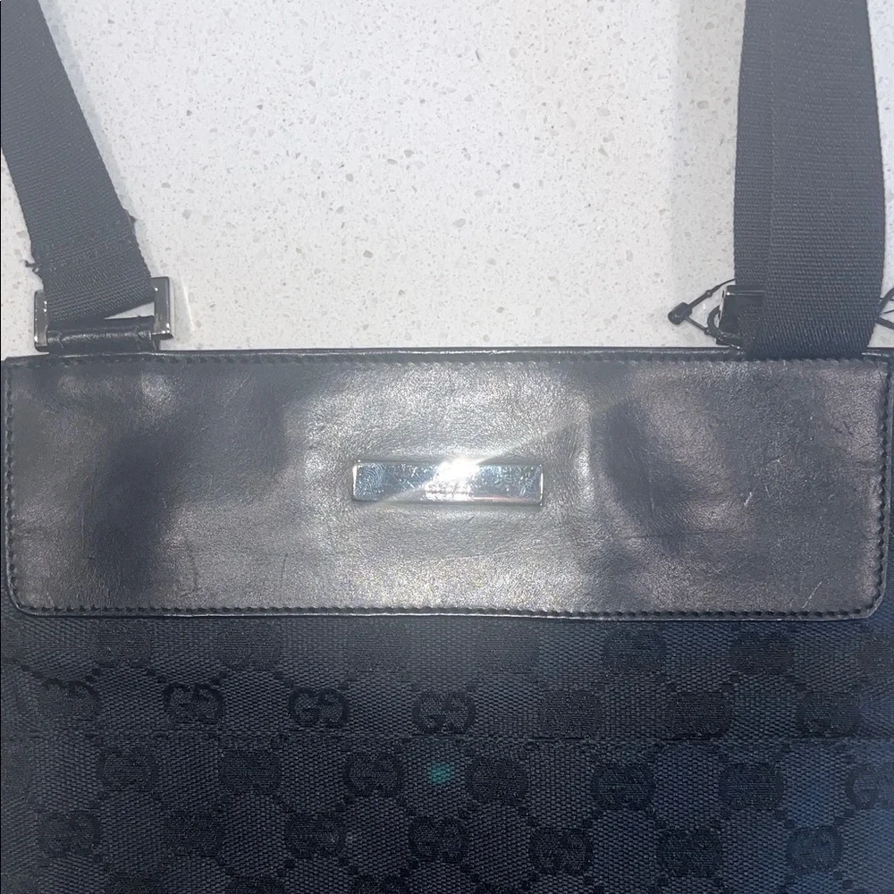 Gucci Black Patterned Messenger Bag - Picture 2 of 10